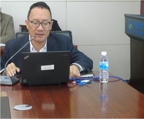保山移动综合部副总杨涛在培训中宣贯省移动对车辆治理的有关要求事项。